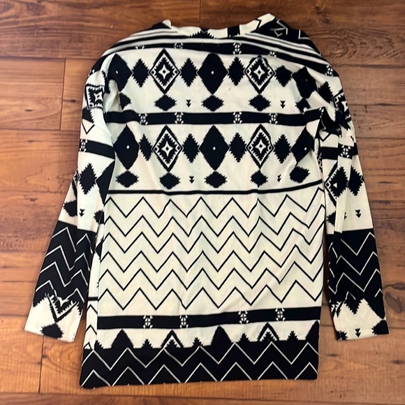 Nollie cardigan - Picture 3 of 3